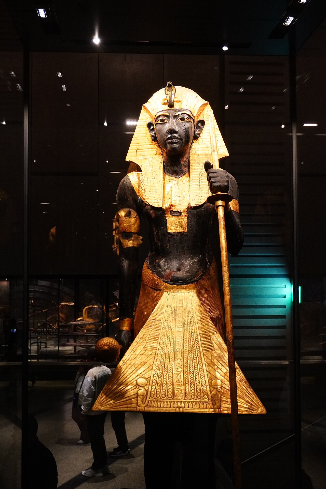 The 2006 move to Giza